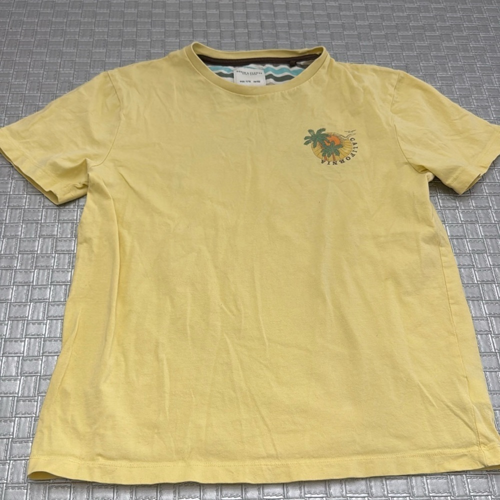 Denim & Flower Ricky Singh Boys Yellow Santa Cruz Graphic Tee Size 11/12